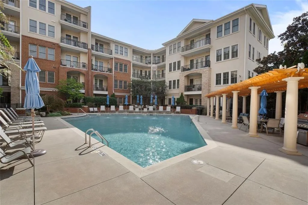 3621 Vinings Slope Se Unit 2115, Atlanta, Georgia 30339, 1 Bedroom Bedrooms, ,1 BathroomBathrooms,Residential,For Sale,3621 Vinings Slope Se Unit 2115,7670310