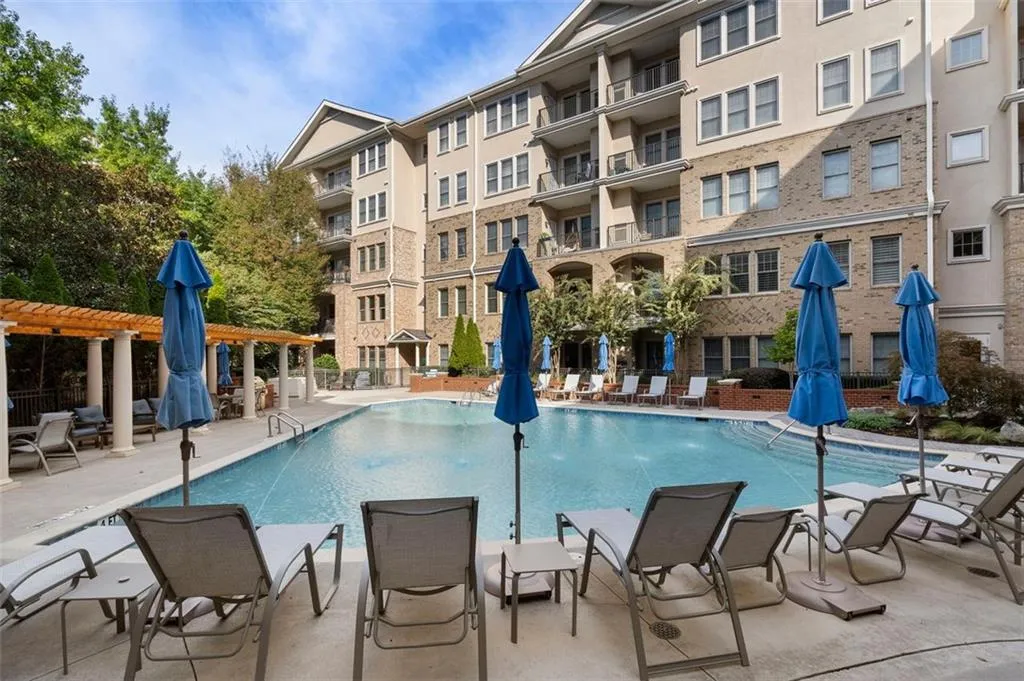 3621 Vinings Slope Se Unit 2115, Atlanta, Georgia 30339, 1 Bedroom Bedrooms, ,1 BathroomBathrooms,Residential,For Sale,3621 Vinings Slope Se Unit 2115,7670310