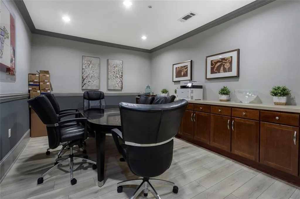 3621 Vinings Slope Se Unit 2115, Atlanta, Georgia 30339, 1 Bedroom Bedrooms, ,1 BathroomBathrooms,Residential,For Sale,3621 Vinings Slope Se Unit 2115,7670310