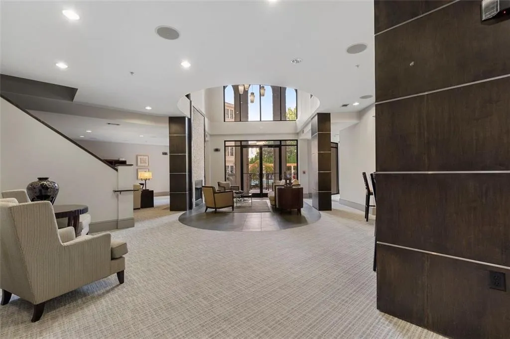 3621 Vinings Slope Se Unit 2115, Atlanta, Georgia 30339, 1 Bedroom Bedrooms, ,1 BathroomBathrooms,Residential,For Sale,3621 Vinings Slope Se Unit 2115,7670310