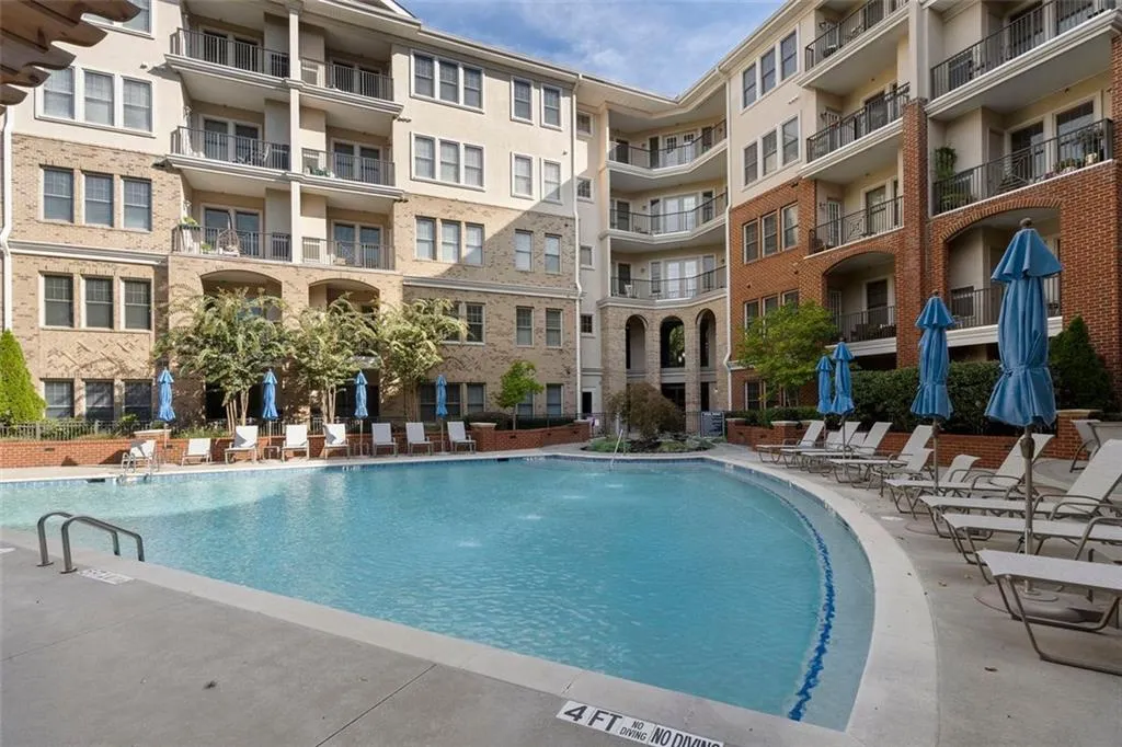 3621 Vinings Slope Se Unit 2115, Atlanta, Georgia 30339, 1 Bedroom Bedrooms, ,1 BathroomBathrooms,Residential,For Sale,3621 Vinings Slope Se Unit 2115,7670310