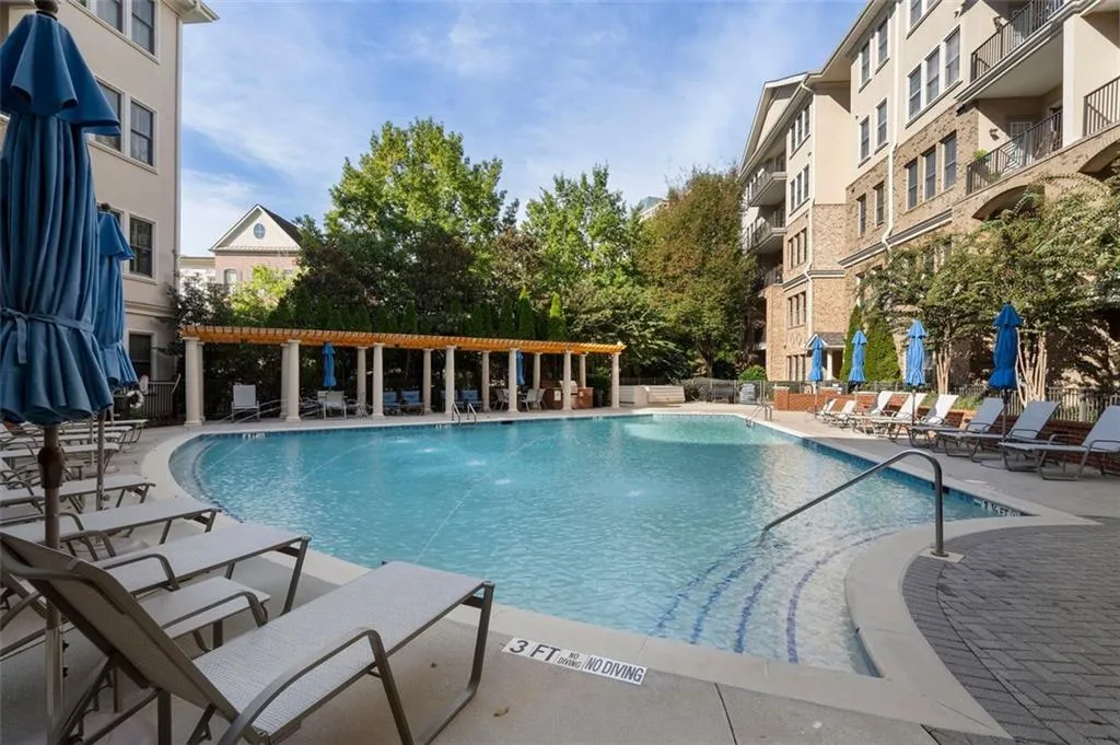 3621 Vinings Slope Se Unit 2115, Atlanta, Georgia 30339, 1 Bedroom Bedrooms, ,1 BathroomBathrooms,Residential,For Sale,3621 Vinings Slope Se Unit 2115,7670310