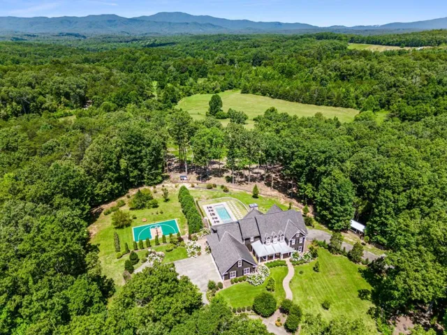 254 Nicholson Road, Blue Ridge, Georgia 30513
