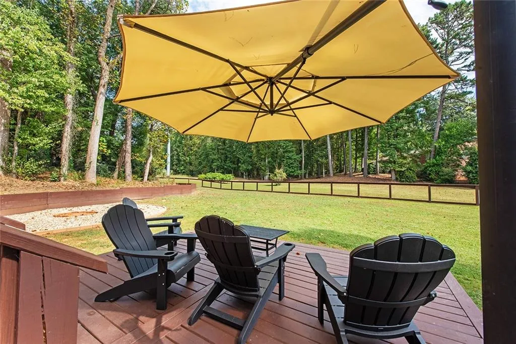 7249 Thornhill Lane, Atlanta, Georgia 30328, 4 Bedrooms Bedrooms, ,4 BathroomsBathrooms,Residential,For Sale,7249 Thornhill Lane,7654131