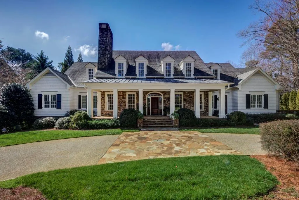 5000 Long Island Drive Nw, Atlanta, Georgia 30327, 5 Bedrooms Bedrooms, ,5 BathroomsBathrooms,Residential,Sold,5000 Long Island Drive Nw,6684822