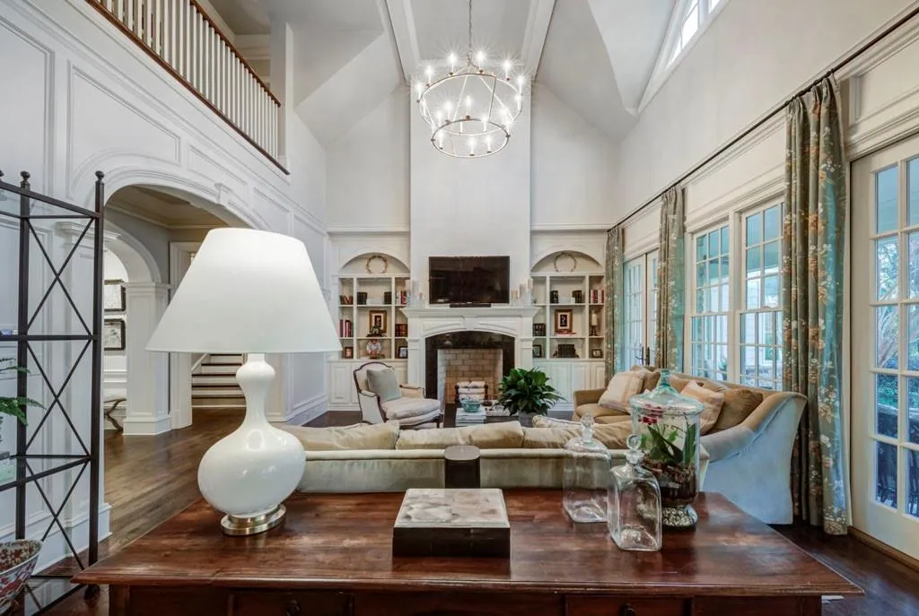 5000 Long Island Drive Nw, Atlanta, Georgia 30327, 5 Bedrooms Bedrooms, ,5 BathroomsBathrooms,Residential,Sold,5000 Long Island Drive Nw,6684822