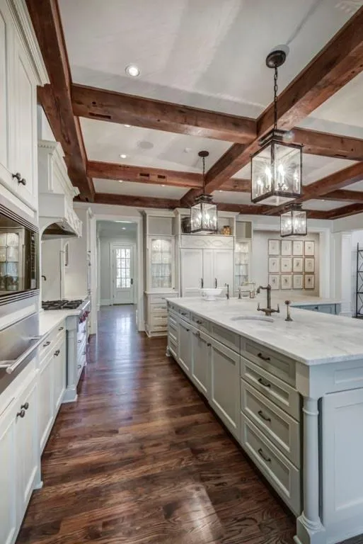 5000 Long Island Drive Nw, Atlanta, Georgia 30327, 5 Bedrooms Bedrooms, ,5 BathroomsBathrooms,Residential,Sold,5000 Long Island Drive Nw,6684822