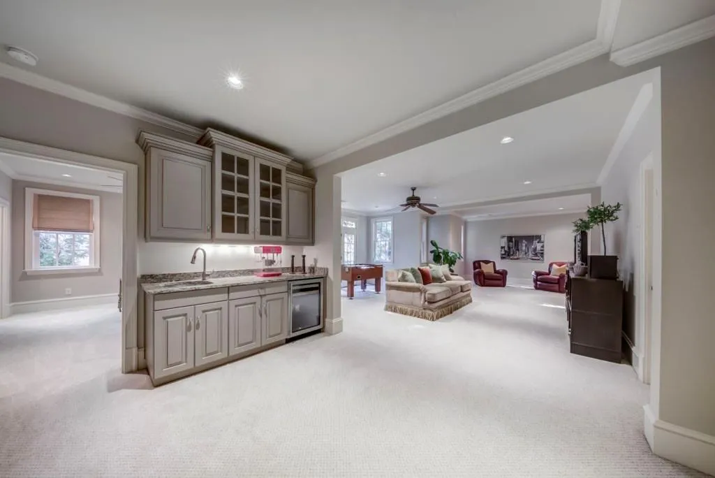5000 Long Island Drive Nw, Atlanta, Georgia 30327, 5 Bedrooms Bedrooms, ,5 BathroomsBathrooms,Residential,Sold,5000 Long Island Drive Nw,6684822