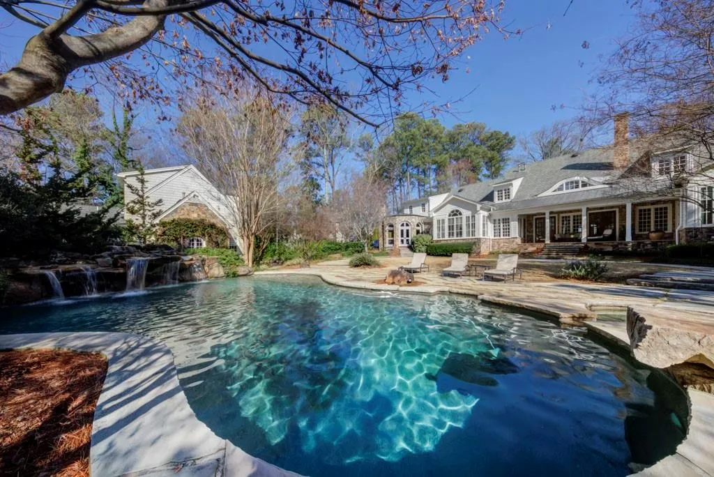 5000 Long Island Drive Nw, Atlanta, Georgia 30327, 5 Bedrooms Bedrooms, ,5 BathroomsBathrooms,Residential,Sold,5000 Long Island Drive Nw,6684822