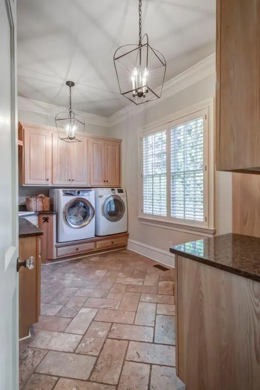 5000 Long Island Drive Nw, Atlanta, Georgia 30327, 5 Bedrooms Bedrooms, ,5 BathroomsBathrooms,Residential,Sold,5000 Long Island Drive Nw,6684822