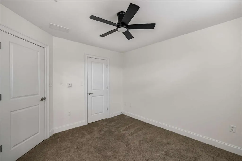1172 Lavista Circle Ne, Atlanta, Georgia 30324, 2 Bedrooms Bedrooms, ,2 BathroomsBathrooms,Residential,For Sale,1172 Lavista Circle Ne,7618188