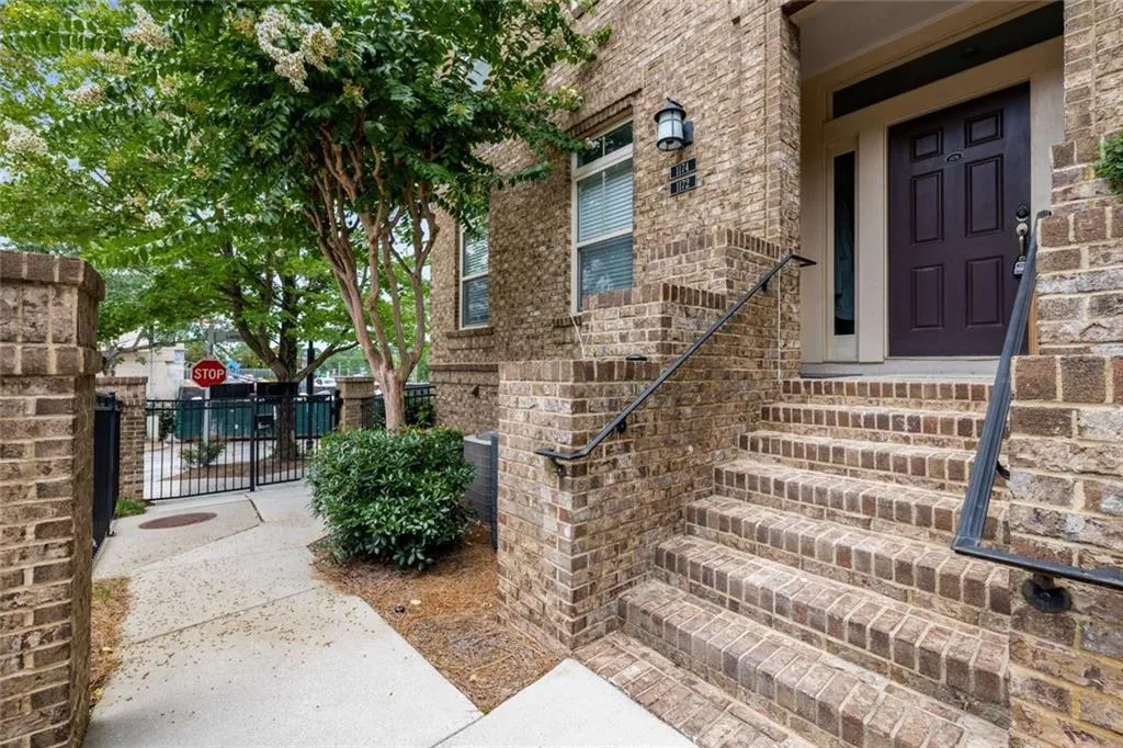 1172 Lavista Circle Ne, Atlanta, Georgia 30324, 2 Bedrooms Bedrooms, ,2 BathroomsBathrooms,Residential,For Sale,1172 Lavista Circle Ne,7618188