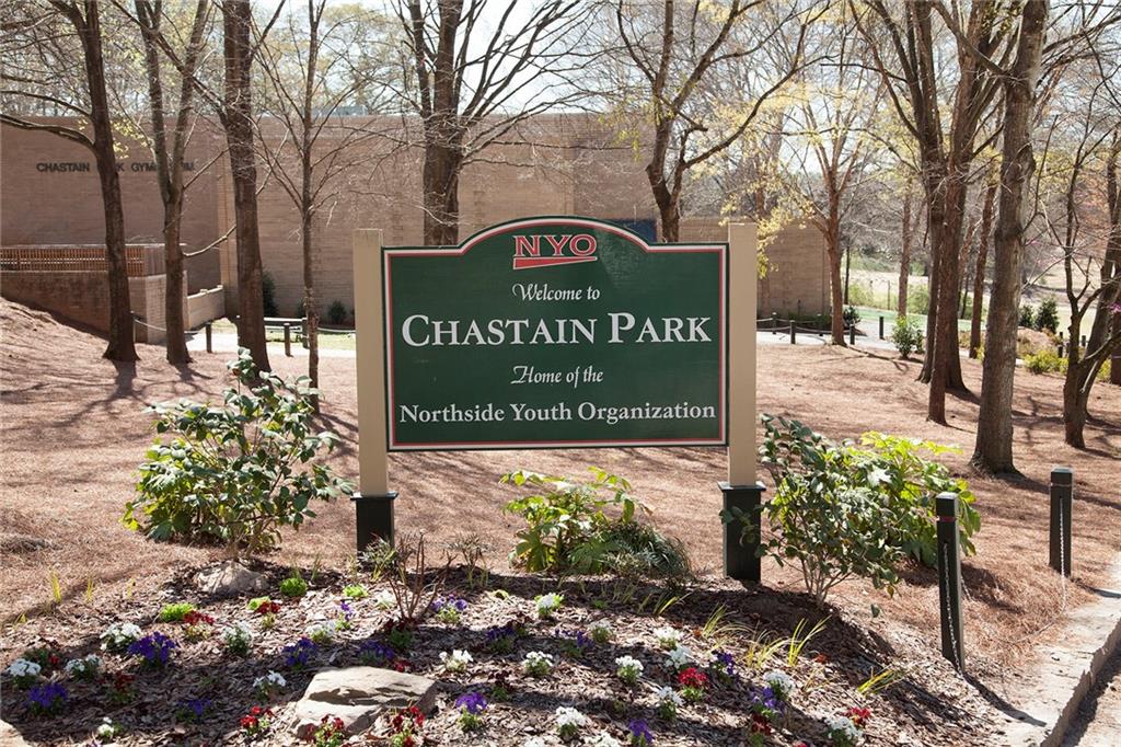 5070 Lake Forrest Dr, Sandy Springs, Georgia 30342, 6 Bedrooms Bedrooms, ,6 BathroomsBathrooms,Residential,Sold,5070 Lake Forrest Dr,7329345