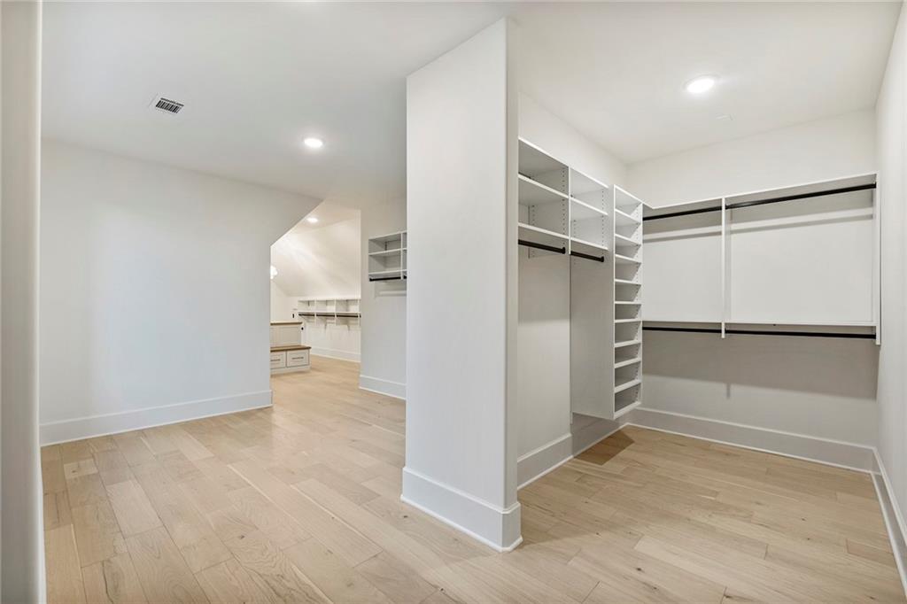 5070 Lake Forrest Dr, Sandy Springs, Georgia 30342, 6 Bedrooms Bedrooms, ,6 BathroomsBathrooms,Residential,Sold,5070 Lake Forrest Dr,7329345