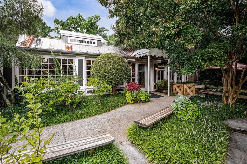 5070 Lake Forrest Dr, Sandy Springs, Georgia 30342, 6 Bedrooms Bedrooms, ,6 BathroomsBathrooms,Residential,Sold,5070 Lake Forrest Dr,7329345