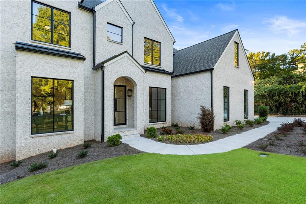 5070 Lake Forrest Dr, Sandy Springs, Georgia 30342, 6 Bedrooms Bedrooms, ,6 BathroomsBathrooms,Residential,Sold,5070 Lake Forrest Dr,7329345