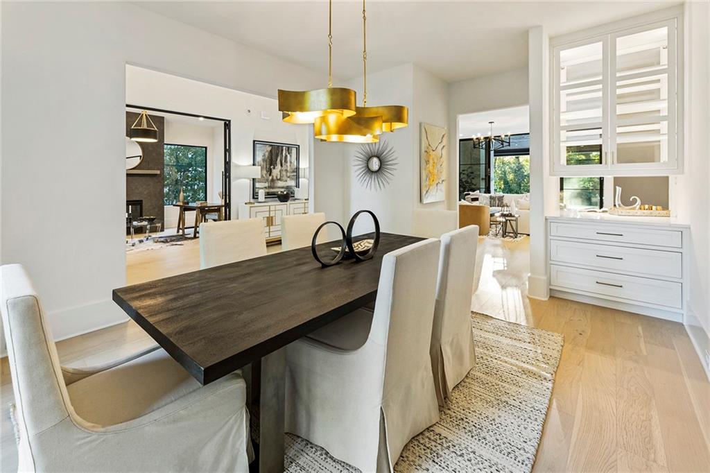 5070 Lake Forrest Dr, Sandy Springs, Georgia 30342, 6 Bedrooms Bedrooms, ,6 BathroomsBathrooms,Residential,Sold,5070 Lake Forrest Dr,7329345