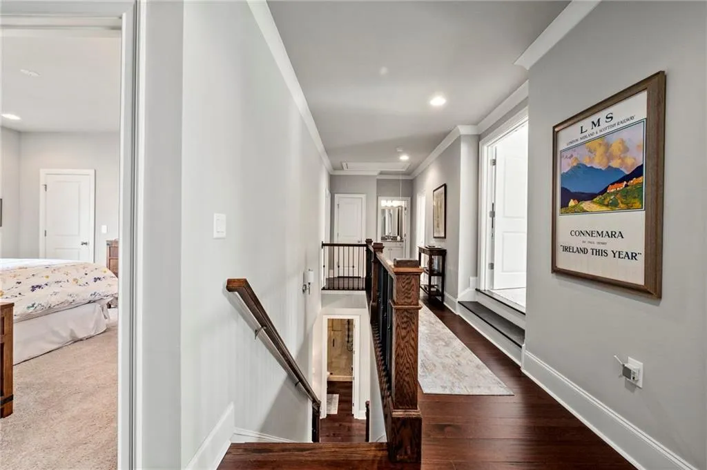 827 Novello Court Ne, Atlanta, Georgia 30342, 5 Bedrooms Bedrooms, ,4 BathroomsBathrooms,Residential,Sold,827 Novello Court Ne,6946458
