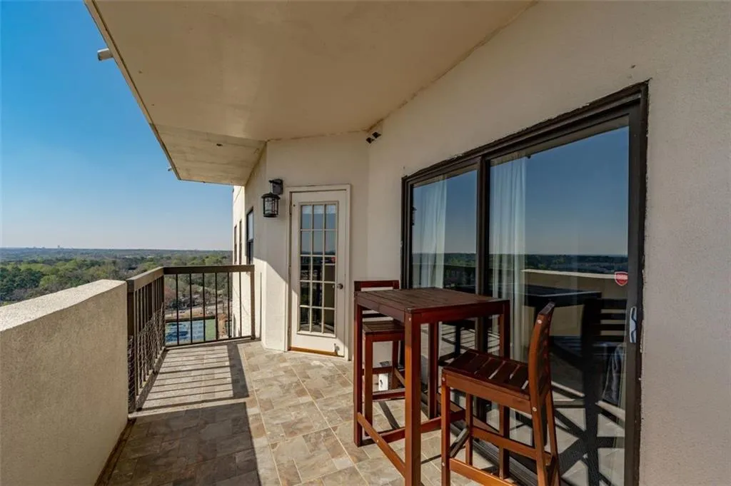 795 Hammond Drive Unit 2305, Atlanta, Georgia 30328, 2 Bedrooms Bedrooms, ,2 BathroomsBathrooms,Residential,Sold,795 Hammond Drive Unit 2305,7186332