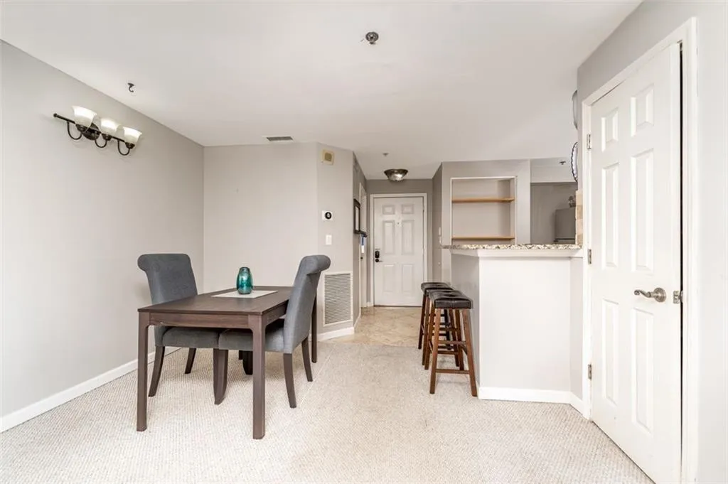 795 Hammond Drive Unit 2305, Atlanta, Georgia 30328, 2 Bedrooms Bedrooms, ,2 BathroomsBathrooms,Residential,Sold,795 Hammond Drive Unit 2305,7186332