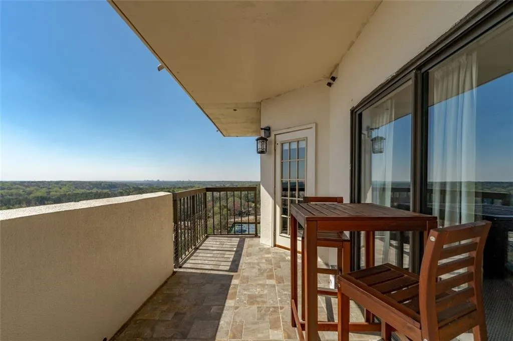 795 Hammond Drive Unit 2305, Atlanta, Georgia 30328, 2 Bedrooms Bedrooms, ,2 BathroomsBathrooms,Residential,Sold,795 Hammond Drive Unit 2305,7186332