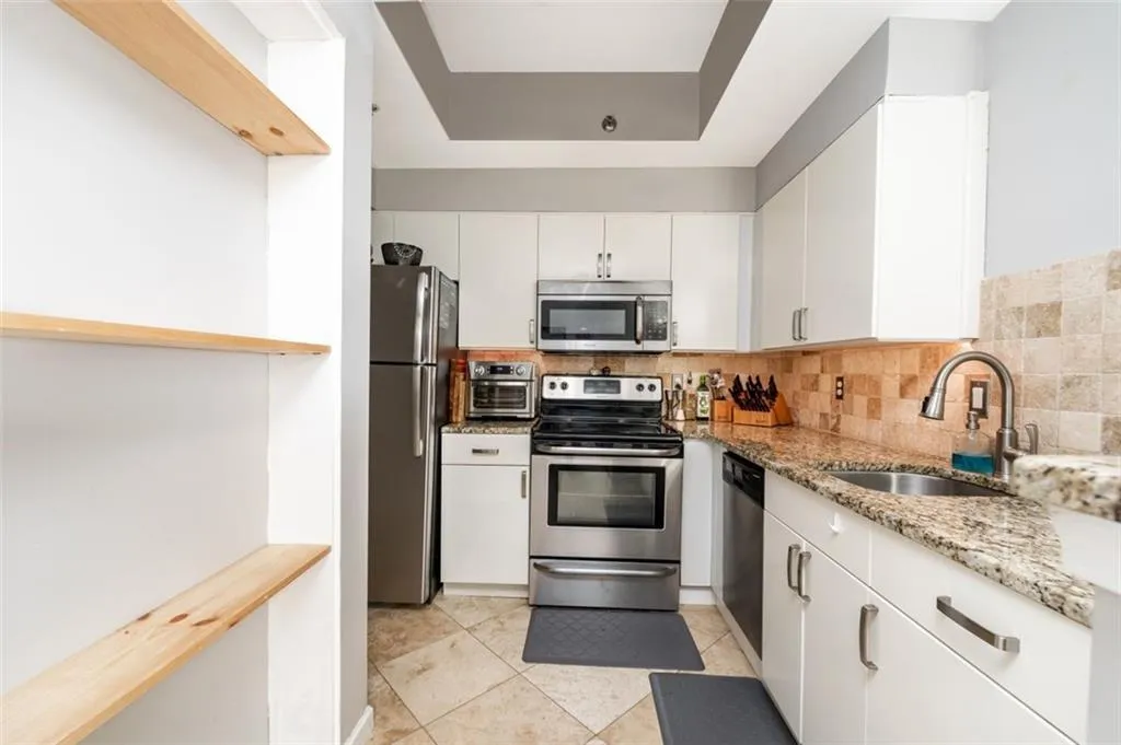 795 Hammond Drive Unit 2305, Atlanta, Georgia 30328, 2 Bedrooms Bedrooms, ,2 BathroomsBathrooms,Residential,Sold,795 Hammond Drive Unit 2305,7186332