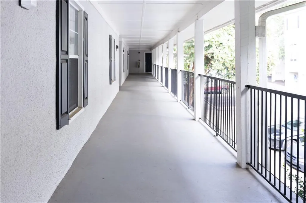 1150 Collier Road Nw Unit 11i, Atlanta, Georgia 30318, 1 Bedroom Bedrooms, 0 ,1 BathroomBathrooms,Residential,For Sale,1150 Collier Road Nw Unit 11i,7813585