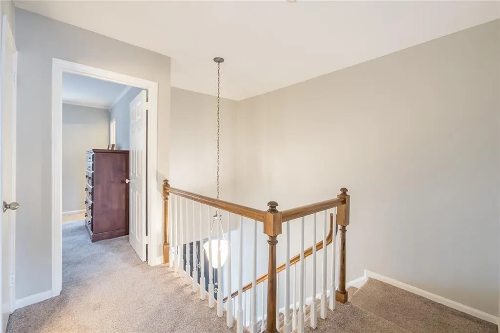 6520 Roswell Road #49 Road, Atlanta, Georgia 30328, 3 Bedrooms Bedrooms, ,2 BathroomsBathrooms,Residential,Sold,6520 Roswell Road #49 Road,6822399