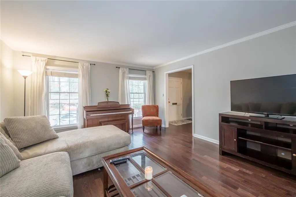 6520 Roswell Road #49 Road, Atlanta, Georgia 30328, 3 Bedrooms Bedrooms, ,2 BathroomsBathrooms,Residential,Sold,6520 Roswell Road #49 Road,6822399