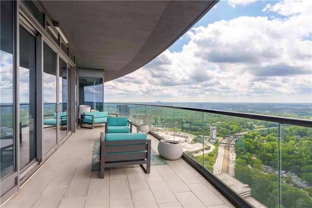 3344 Peachtree Road Unit 3505, Atlanta, Georgia 30326, 2 Bedrooms Bedrooms, ,2 BathroomsBathrooms,Residential,For Sale,3344 Peachtree Road Unit 3505,7574785