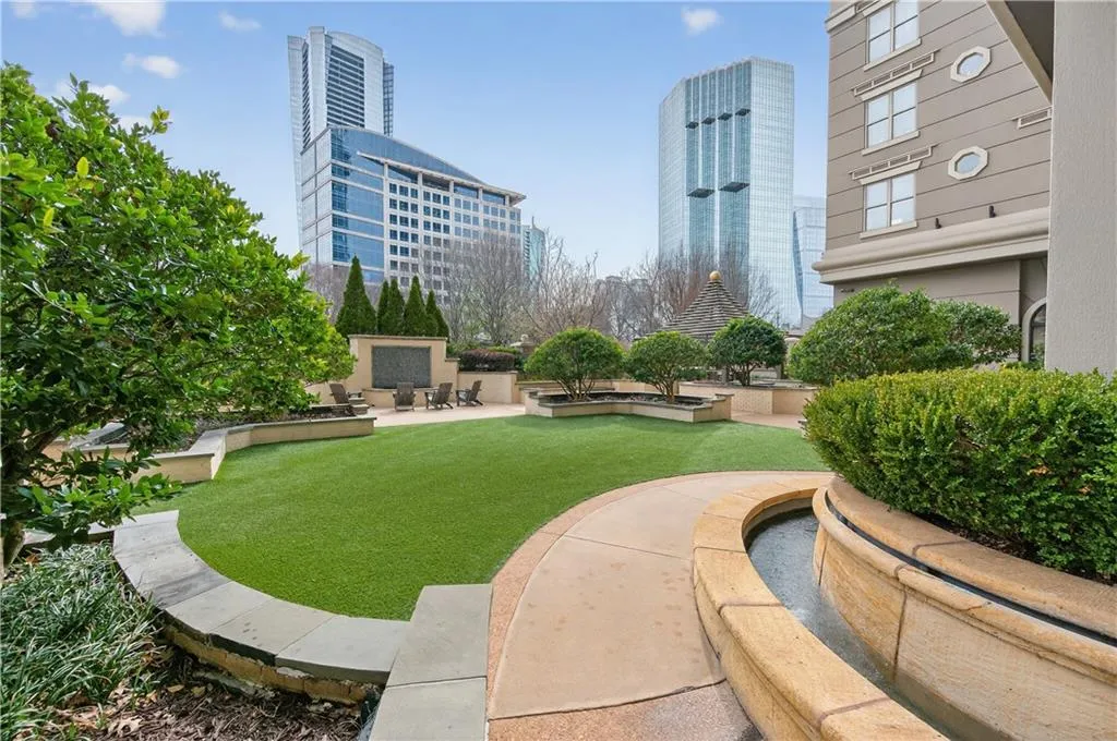 3334 Peachtree Road Ne Unit 1410, Atlanta, Georgia 30326, 1 Bedroom Bedrooms, 0 ,1 BathroomBathrooms,Residential,For Sale,3334 Peachtree Road Ne Unit 1410,7712506