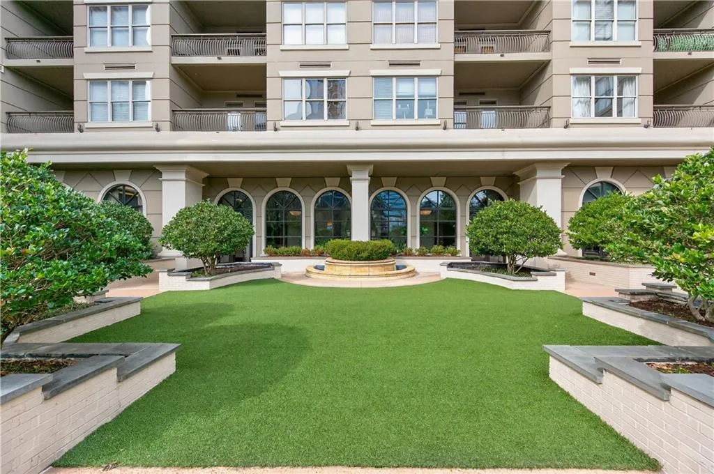 3334 Peachtree Road Ne Unit 1410, Atlanta, Georgia 30326, 1 Bedroom Bedrooms, 0 ,1 BathroomBathrooms,Residential,For Sale,3334 Peachtree Road Ne Unit 1410,7712506