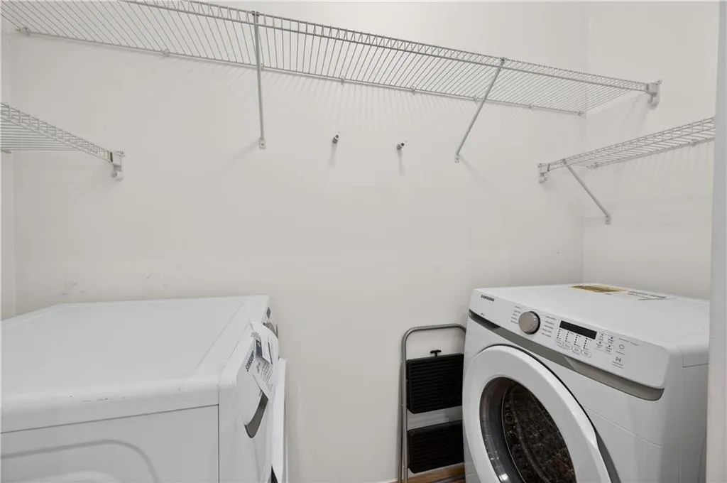 3334 Peachtree Road Ne Unit 1410, Atlanta, Georgia 30326, 1 Bedroom Bedrooms, 0 ,1 BathroomBathrooms,Residential,For Sale,3334 Peachtree Road Ne Unit 1410,7712506