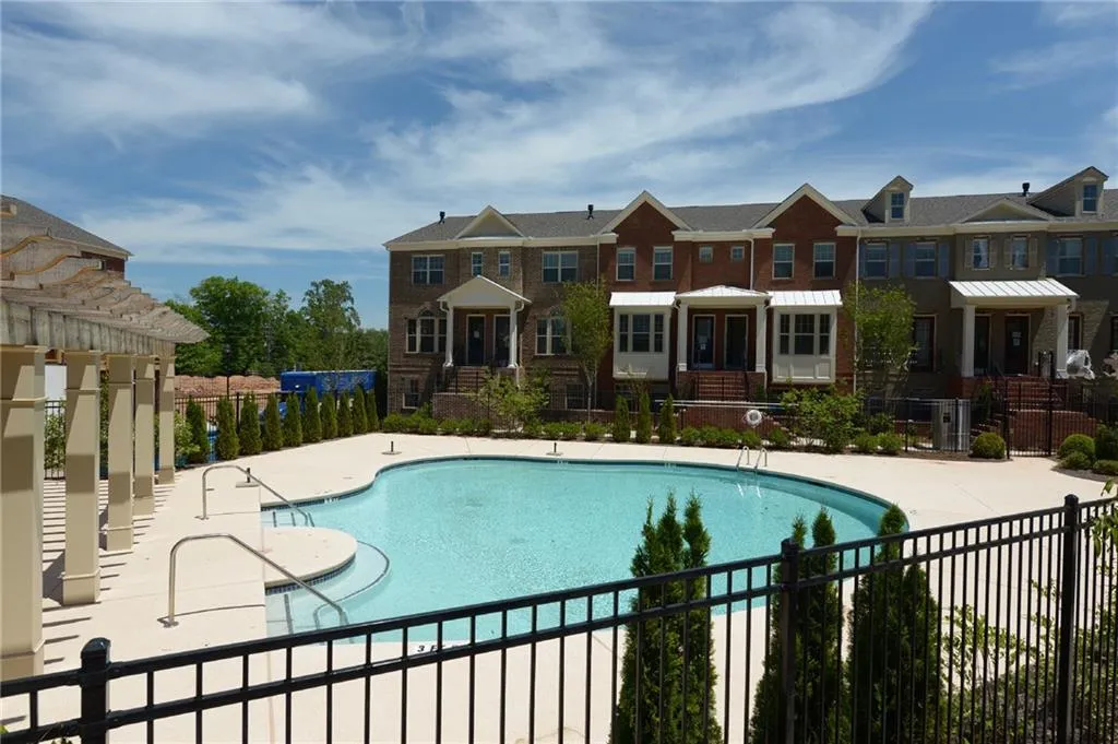 227 Alderwood Point, Atlanta, Georgia 30328, 3 Bedrooms Bedrooms, ,3 BathroomsBathrooms,Residential,Sold,227 Alderwood Point,6743168