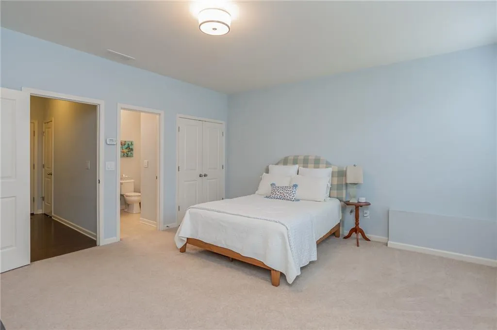 227 Alderwood Point, Atlanta, Georgia 30328, 3 Bedrooms Bedrooms, ,3 BathroomsBathrooms,Residential,Sold,227 Alderwood Point,6743168