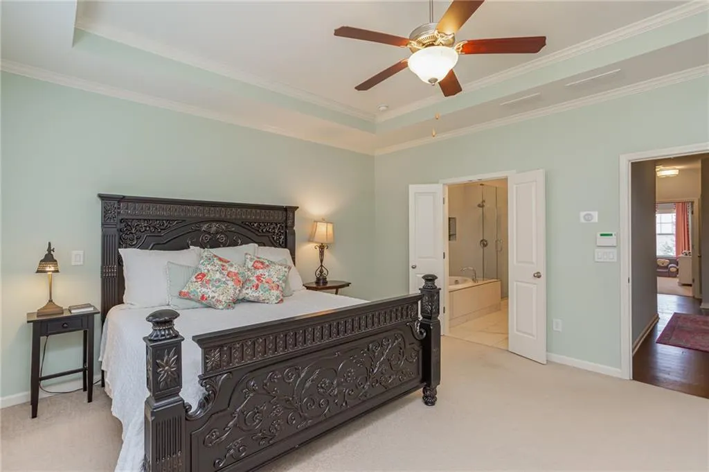 227 Alderwood Point, Atlanta, Georgia 30328, 3 Bedrooms Bedrooms, ,3 BathroomsBathrooms,Residential,Sold,227 Alderwood Point,6743168