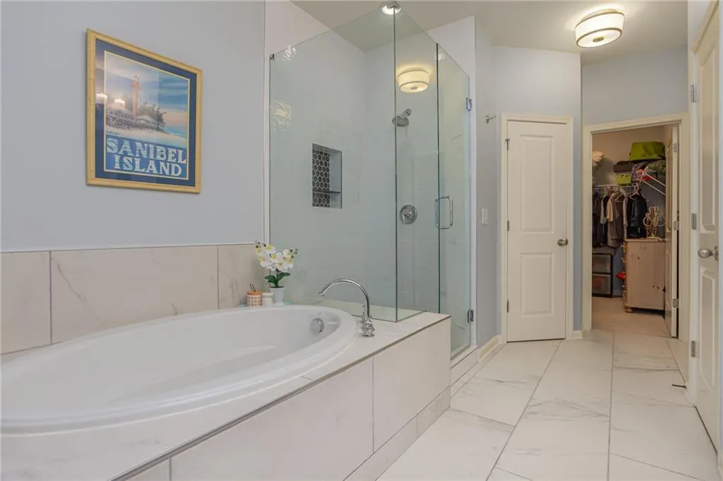 227 Alderwood Point, Atlanta, Georgia 30328, 3 Bedrooms Bedrooms, ,3 BathroomsBathrooms,Residential,Sold,227 Alderwood Point,6743168