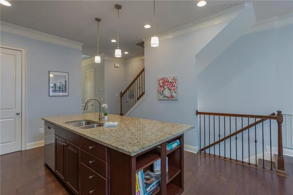 227 Alderwood Point, Atlanta, Georgia 30328, 3 Bedrooms Bedrooms, ,3 BathroomsBathrooms,Residential,Sold,227 Alderwood Point,6743168