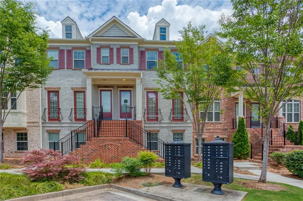 227 Alderwood Point, Atlanta, Georgia 30328, 3 Bedrooms Bedrooms, ,3 BathroomsBathrooms,Residential,Sold,227 Alderwood Point,6743168