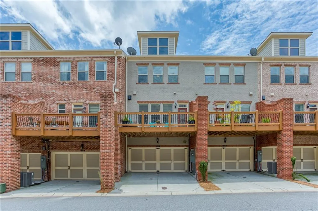 227 Alderwood Point, Atlanta, Georgia 30328, 3 Bedrooms Bedrooms, ,3 BathroomsBathrooms,Residential,Sold,227 Alderwood Point,6743168