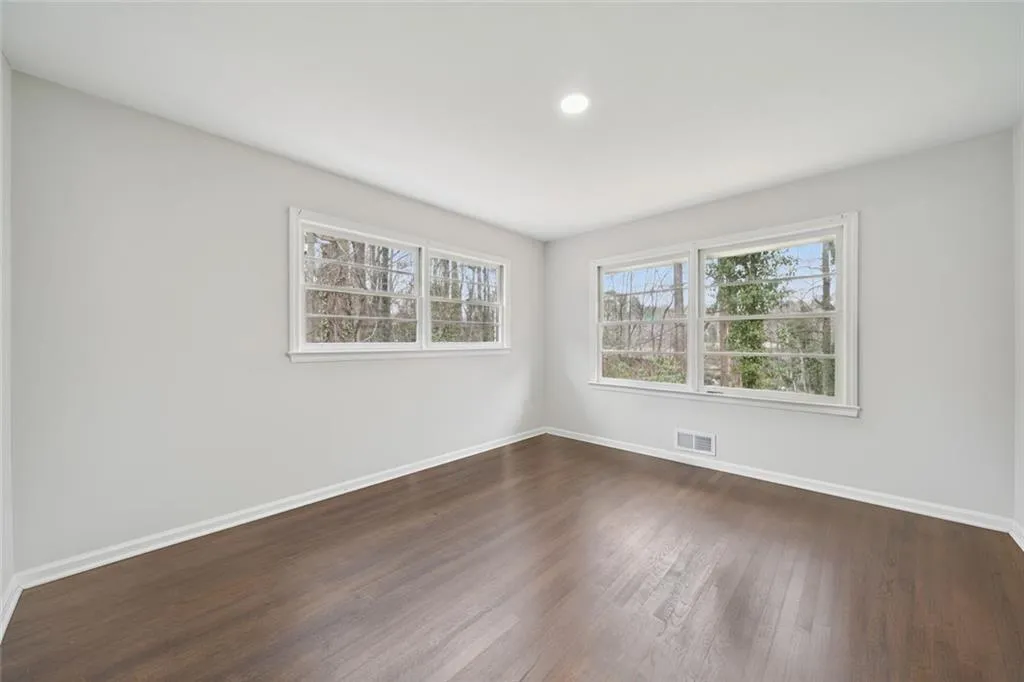 5655 Lake Forrest Drive Nw, Atlanta, Georgia 30342, 6 Bedrooms Bedrooms, ,3 BathroomsBathrooms,Residential,For Sale,5655 Lake Forrest Drive Nw,7719359