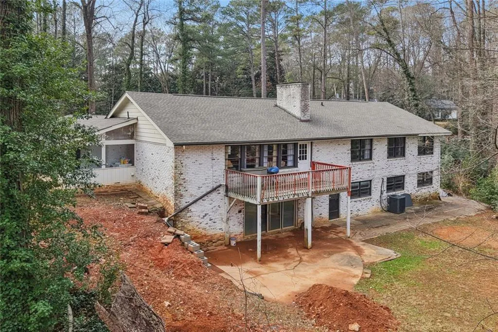 5655 Lake Forrest Drive Nw, Atlanta, Georgia 30342, 6 Bedrooms Bedrooms, ,3 BathroomsBathrooms,Residential,Sold,5655 Lake Forrest Drive Nw,7719359
