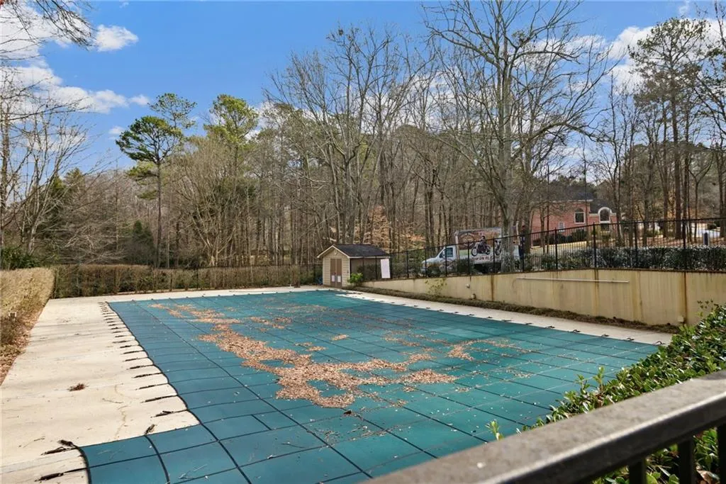 8181 Nesbit Ferry Road, Sandy Springs, Georgia 30350, 5 Bedrooms Bedrooms, ,5 BathroomsBathrooms,Residential,Sold,8181 Nesbit Ferry Road,7163831