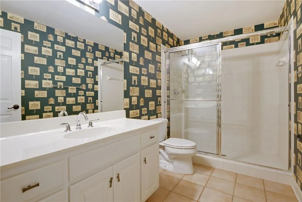 8181 Nesbit Ferry Road, Sandy Springs, Georgia 30350, 5 Bedrooms Bedrooms, ,5 BathroomsBathrooms,Residential,Sold,8181 Nesbit Ferry Road,7163831