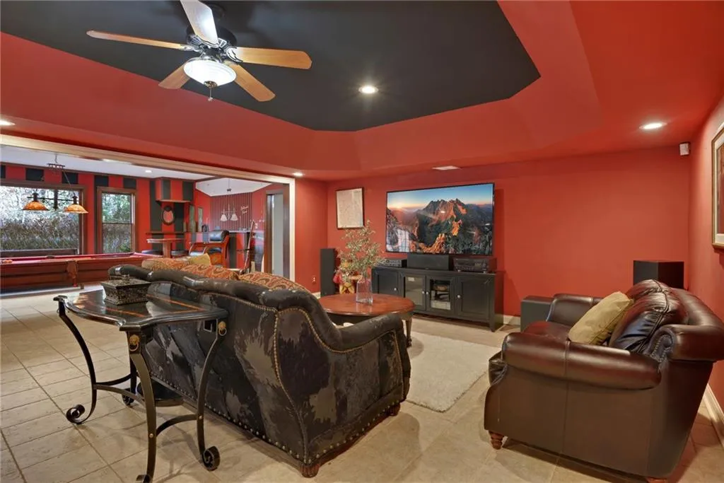 8181 Nesbit Ferry Road, Sandy Springs, Georgia 30350, 5 Bedrooms Bedrooms, ,5 BathroomsBathrooms,Residential,Sold,8181 Nesbit Ferry Road,7163831