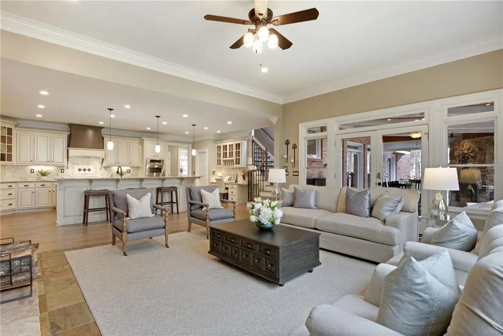 8181 Nesbit Ferry Road, Sandy Springs, Georgia 30350, 5 Bedrooms Bedrooms, ,5 BathroomsBathrooms,Residential,Sold,8181 Nesbit Ferry Road,7163831