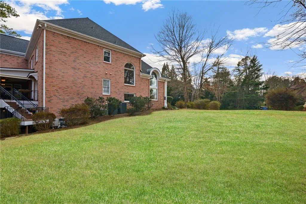 8181 Nesbit Ferry Road, Sandy Springs, Georgia 30350, 5 Bedrooms Bedrooms, ,5 BathroomsBathrooms,Residential,Sold,8181 Nesbit Ferry Road,7163831