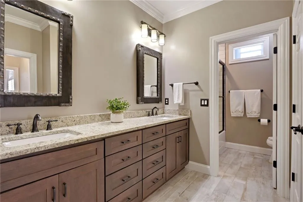 8181 Nesbit Ferry Road, Sandy Springs, Georgia 30350, 5 Bedrooms Bedrooms, ,5 BathroomsBathrooms,Residential,Sold,8181 Nesbit Ferry Road,7163831