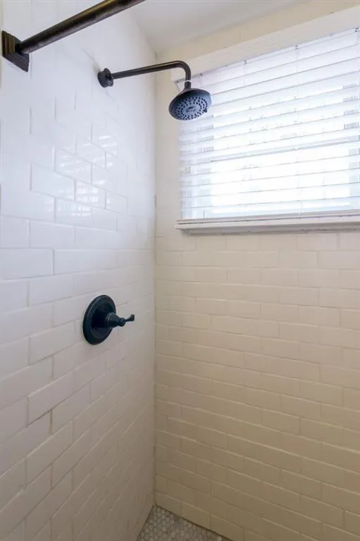 5305 Green Hill Place Ne, Sandy Springs, Georgia 30342, 3 Bedrooms Bedrooms, ,2 BathroomsBathrooms,Residential,Sold,5305 Green Hill Place Ne,5808759