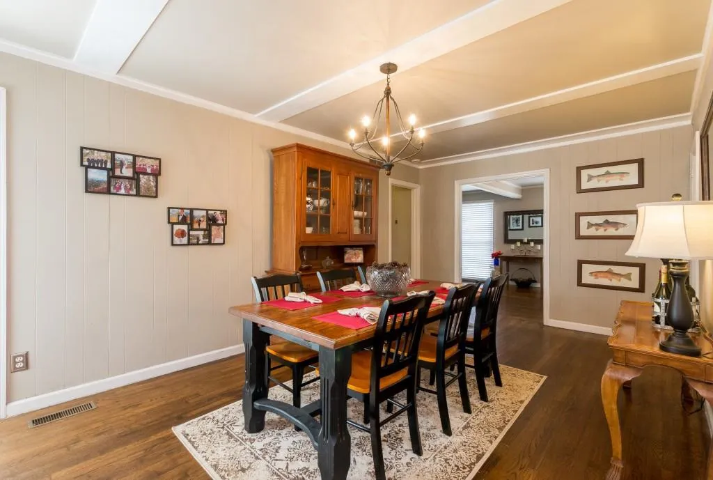 5305 Green Hill Place Ne, Sandy Springs, Georgia 30342, 3 Bedrooms Bedrooms, ,2 BathroomsBathrooms,Residential,Sold,5305 Green Hill Place Ne,5808759